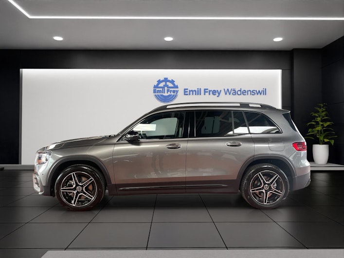 Vehicle image MERCEDES-BENZ GLB 220