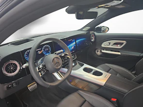 Fahrzeugbild MERCEDES-BENZ CLA 350 4MATIC Shooting Brake EQ Technology