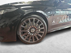Fahrzeugbild MERCEDES-BENZ CLA 350 4MATIC Shooting Brake EQ Technology