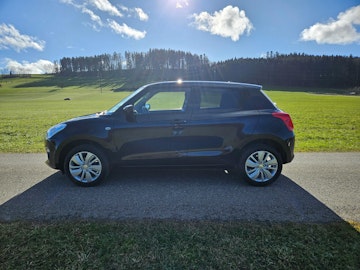 Vehicle image SUZUKI SWIFT 0 Vehicle image SUZUKI SWIFT 0