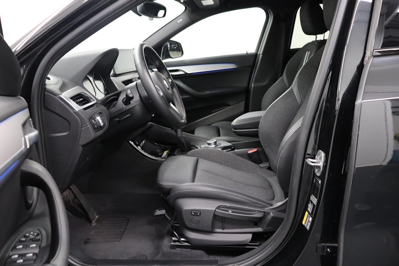 Vehicle image BMW X2