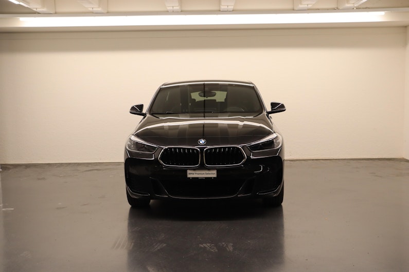 Vehicle image BMW X2