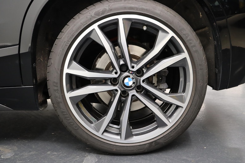 Vehicle image BMW X2