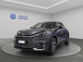 First vehicle image