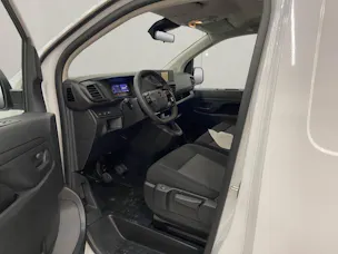 Peugeot Expert Kaw. Standard 1.5 BlueHDi 120