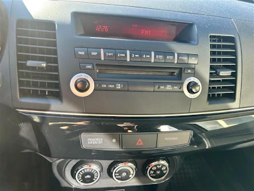 MITSUBISHI LANCER 11
