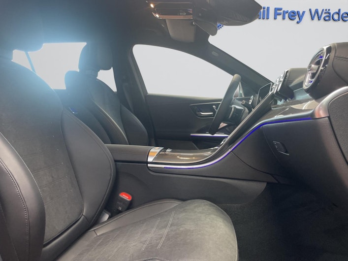 Vehicle image MERCEDES-BENZ C 220