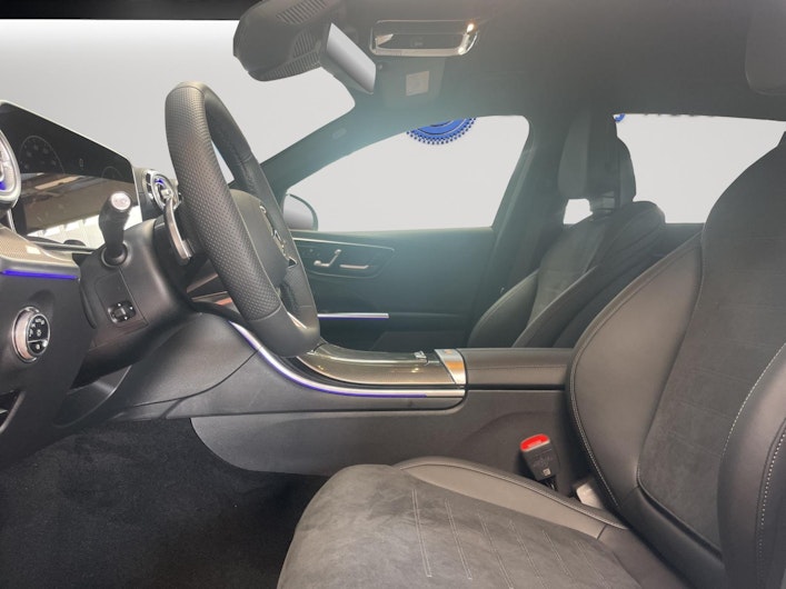 Vehicle image MERCEDES-BENZ C 220