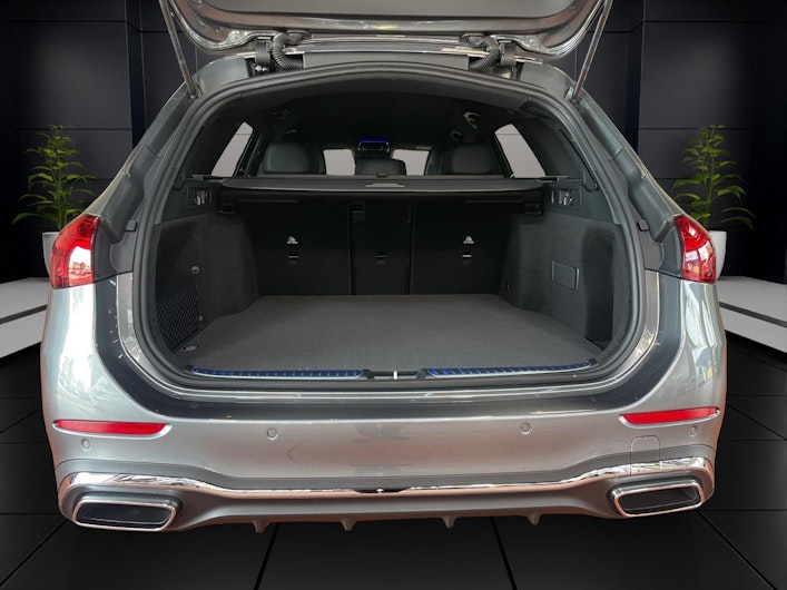 Vehicle image MERCEDES-BENZ C 220