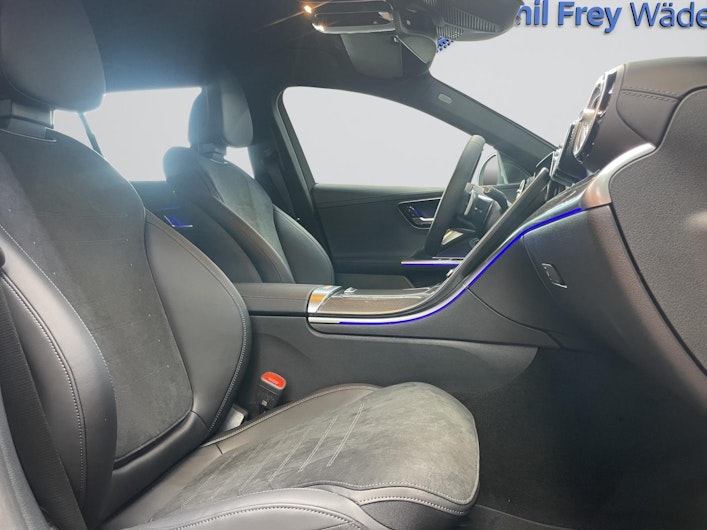 Vehicle image MERCEDES-BENZ C 220