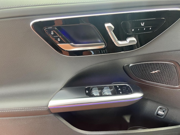 Vehicle image MERCEDES-BENZ C 220