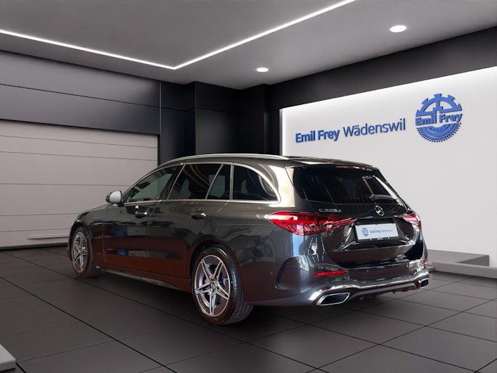 Vehicle image MERCEDES-BENZ C 220