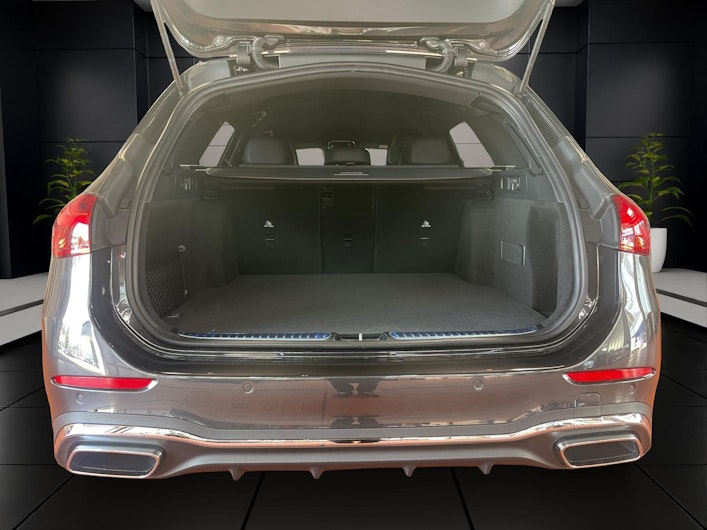 Vehicle image MERCEDES-BENZ C 220