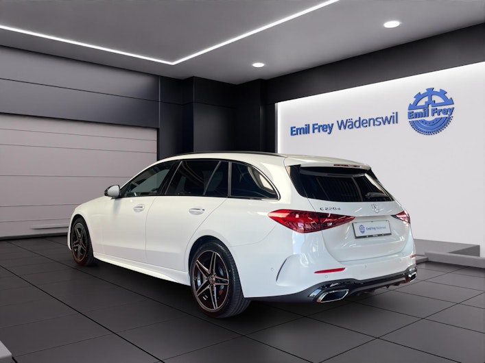 Vehicle image MERCEDES-BENZ C 220