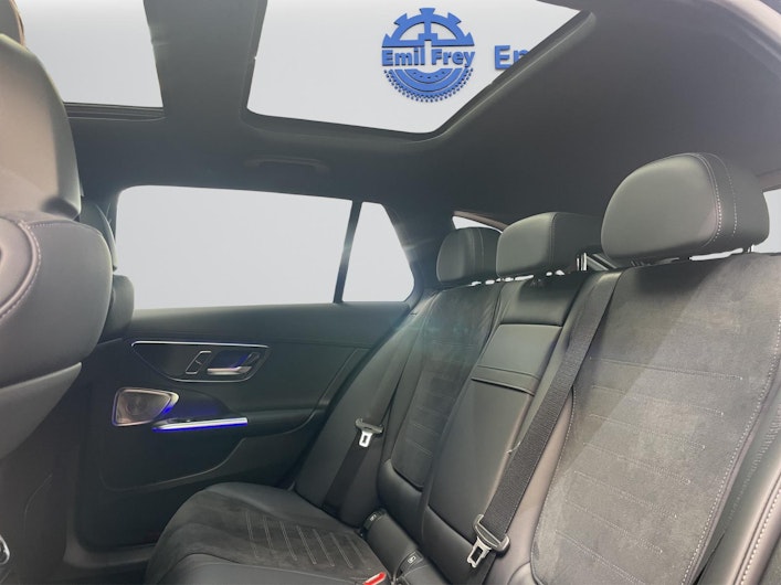 Vehicle image MERCEDES-BENZ C 220