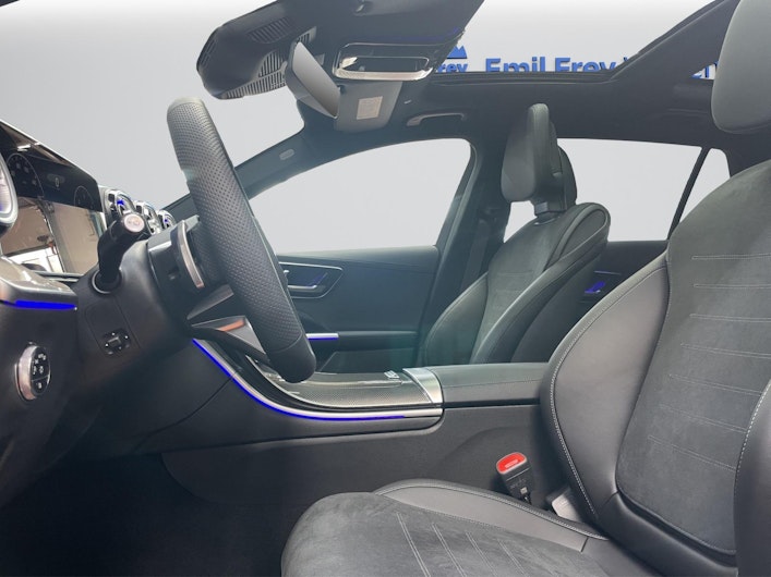 Vehicle image MERCEDES-BENZ C 220