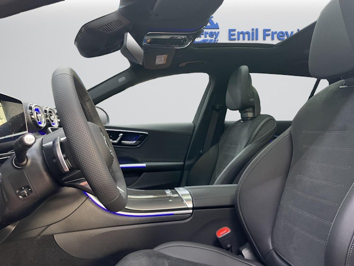 Vehicle image MERCEDES-BENZ C 220