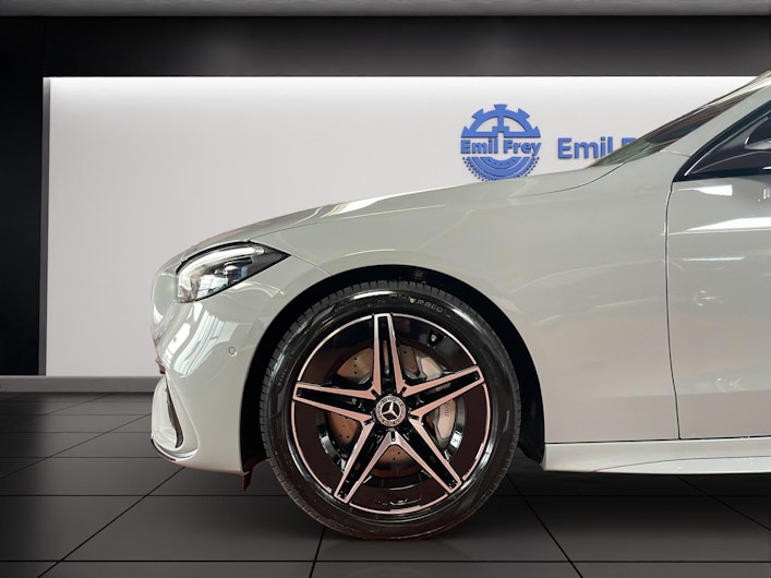 Vehicle image MERCEDES-BENZ C 220