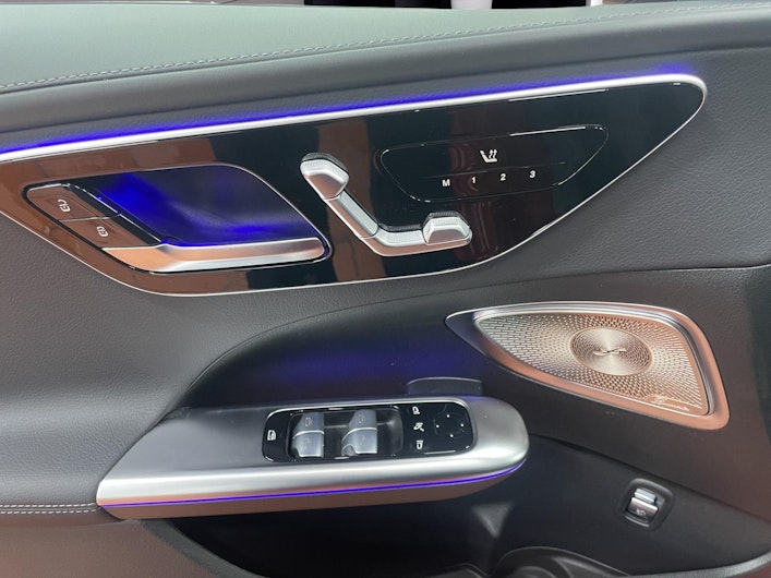 Vehicle image MERCEDES-BENZ C 220