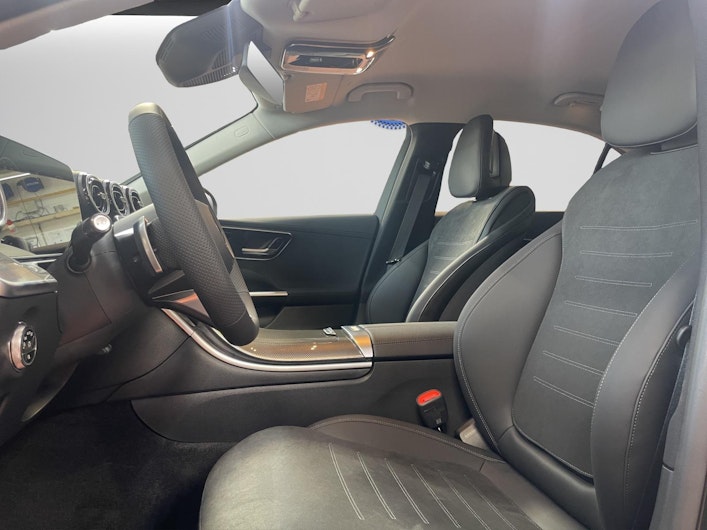 Vehicle image MERCEDES-BENZ C 220