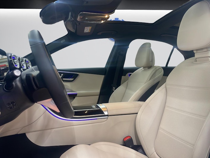 Vehicle image MERCEDES-BENZ C 220