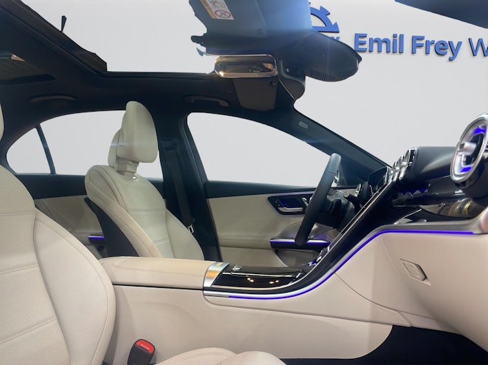 Vehicle image MERCEDES-BENZ C 220