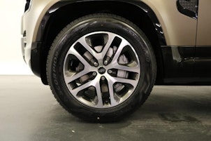 Vehicle image LAND ROVER Defender 110 2.0 P300e X-Dynamic SE