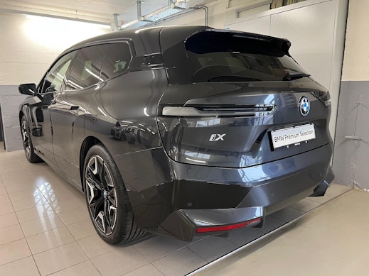 BMW iX xDrive40 3