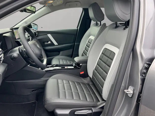 Citroën C4 1.2 Hybrid Max, Automat, Werksgarantie bis 2030