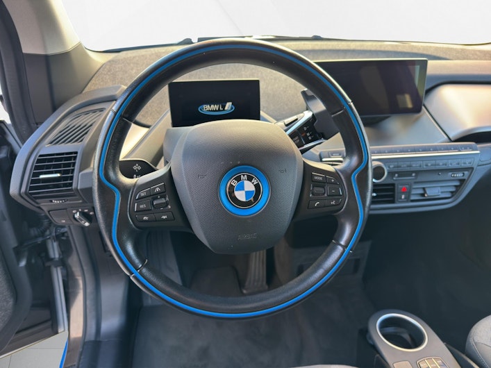Vehicle image BMW i3
