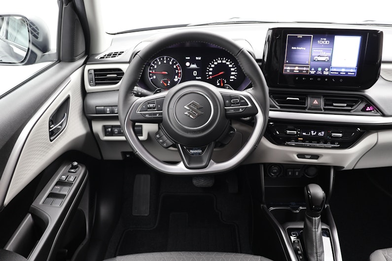 Vehicle image SUZUKI SWIFT