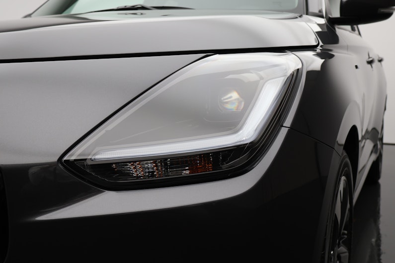 Vehicle image SUZUKI SWIFT