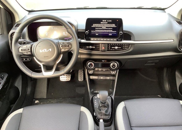 Vehicle image 8 Vehicle image 8