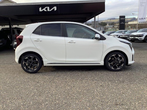 Vehicle image 3 Vehicle image 3