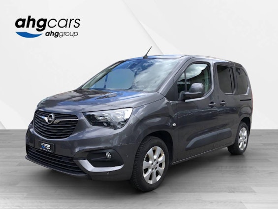 First vehicle image