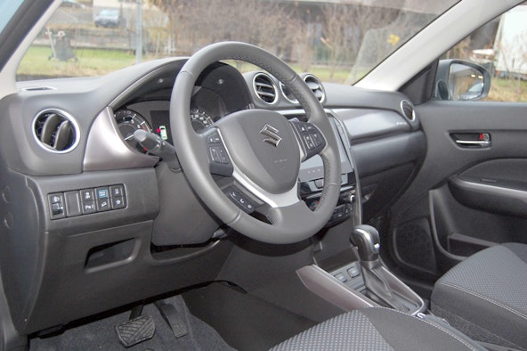 Vehicle image 13