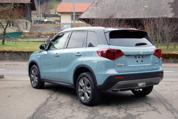 Vehicle image 5