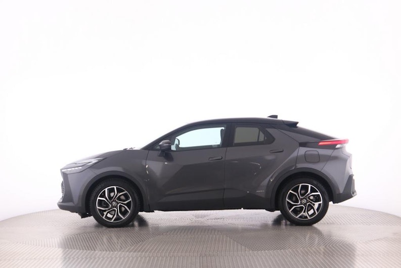 Vehicle image TOYOTA C-HR