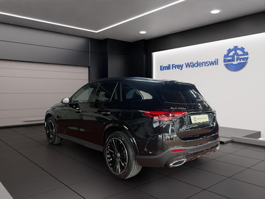 MERCEDES-BENZ GLC 400 e EQ Star AMG Line 4matic 2