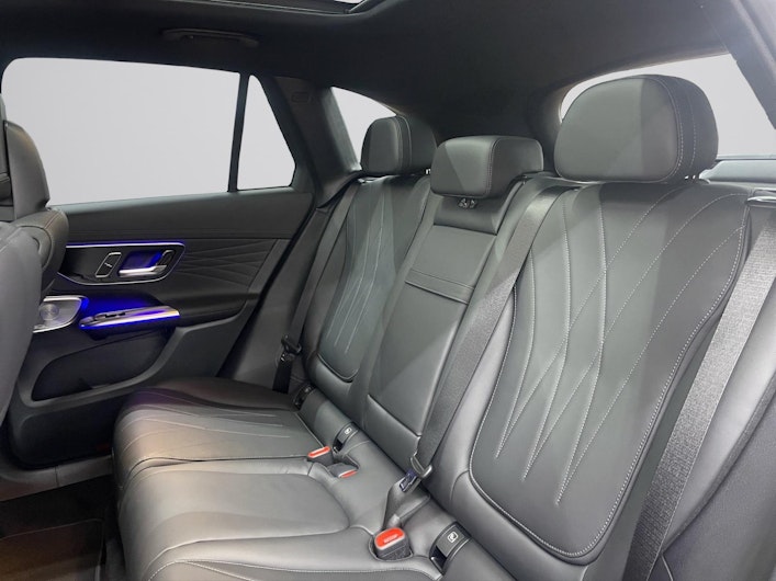 Vehicle image MERCEDES-BENZ GLC 400