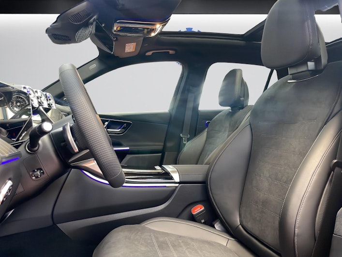 Vehicle image MERCEDES-BENZ GLC 220