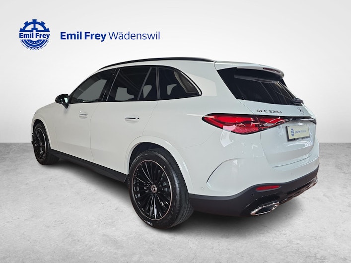 Vehicle image MERCEDES-BENZ GLC 220