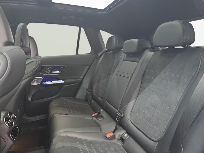 Vehicle image MERCEDES-BENZ GLC 220