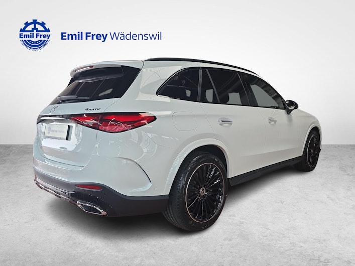 Vehicle image MERCEDES-BENZ GLC 220