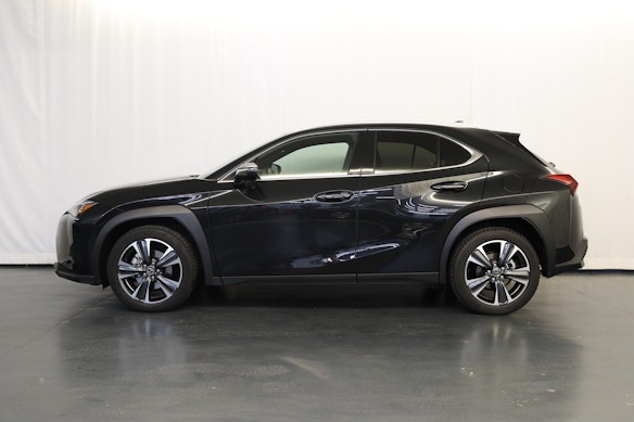 LEXUS UX 300h Comfort 3