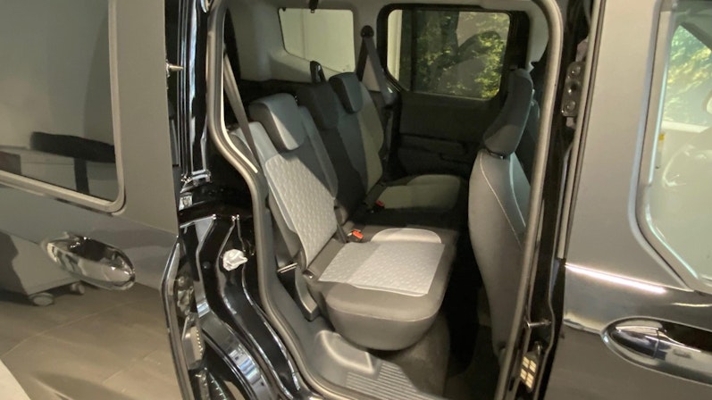 Vehicle image FORD COURIER