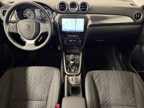 Vehicle image 7