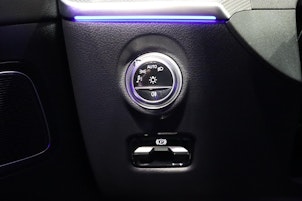 Vehicle image MERCEDES-BENZ C 300 e AMG Line Kombi