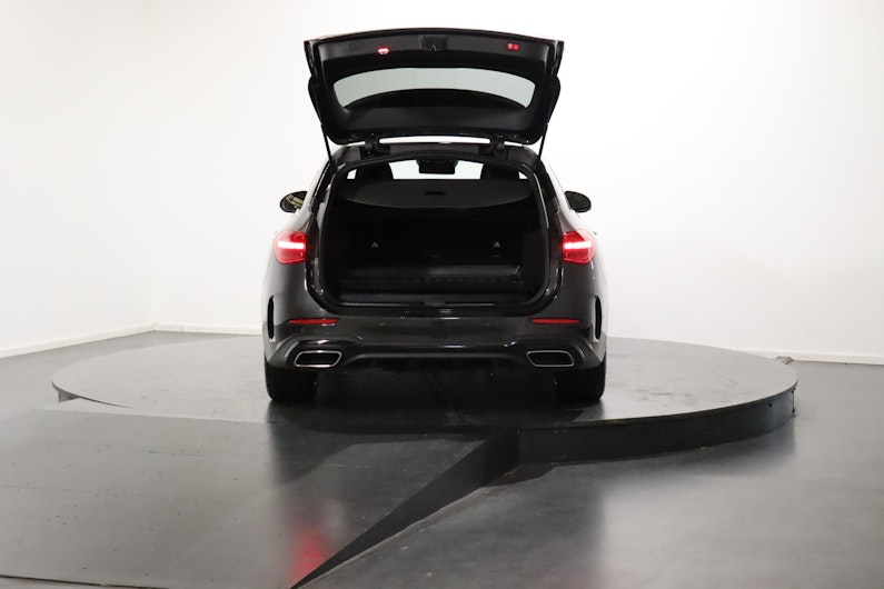 Vehicle image MERCEDES-BENZ C 300