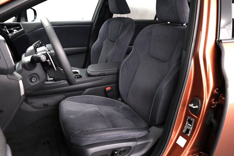 Vehicle image LEXUS RZ